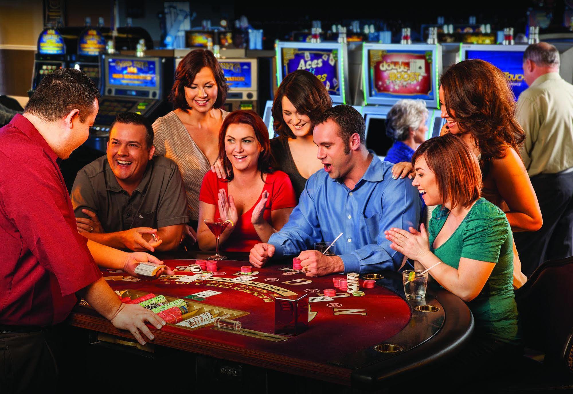Hotel Nugget & Casino 3*